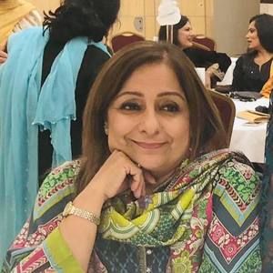 Meet your Posher, Fizza